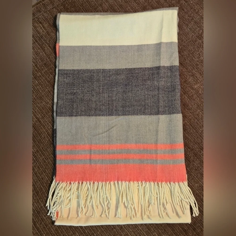 NWOT | GAP | Brushed Wool Oversized Scarf | Heather Gray, Pink, Ivory - Picture 8 of 10
